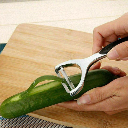 concombre bien lisse grâce à éplucheur à légumes 