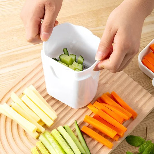 Coupe frite manuel prépare rapidement des crudités