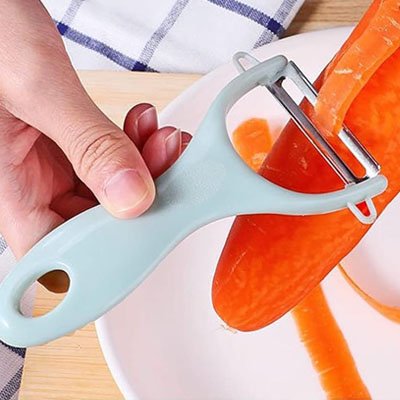 Eplucheur bleu et carotte