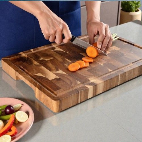 la beauté naturelle de la planche à découper acacia 