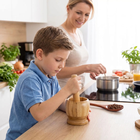 mortier et pilon enfant participe sans difficulté 