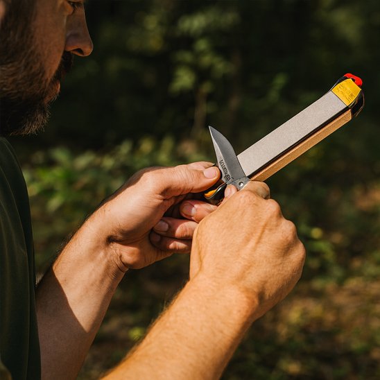 Pierre à aiguiser affûtage sans glissement