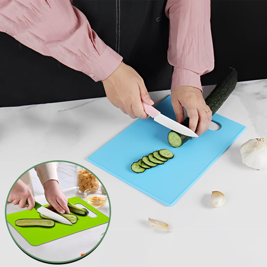 planche a découper bleu pour légumes