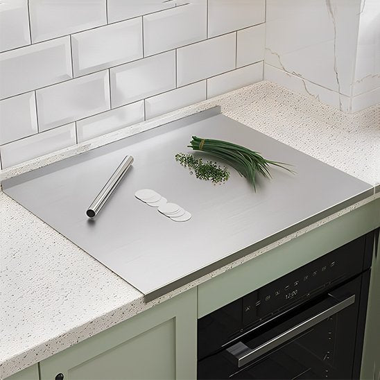 Planche a decouper combine stabilité et sécurité pendant découpe