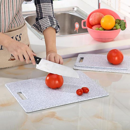 planche à découper format rectangulaire généreux