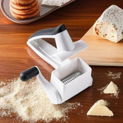 râpe à fromage moulin parmesan fraîchement rapé